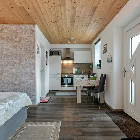 Nordlicht U Ostwind * Wesselburener Deichhausen