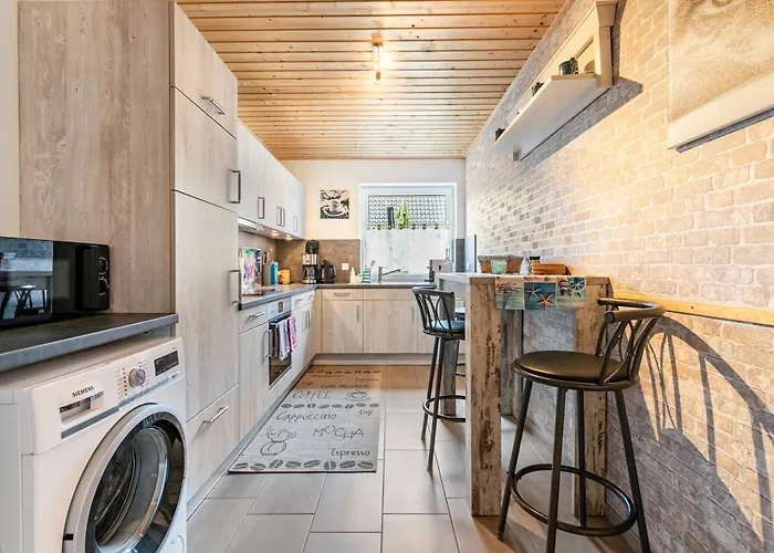 Nordlicht U Ostwind * Wesselburener Deichhausen